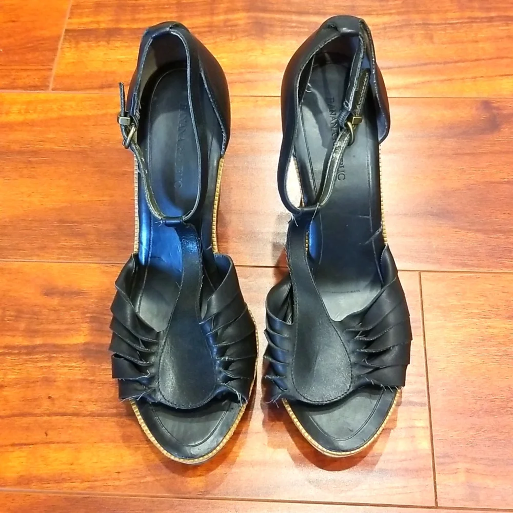 Banana Republic Platform Shoes size 10